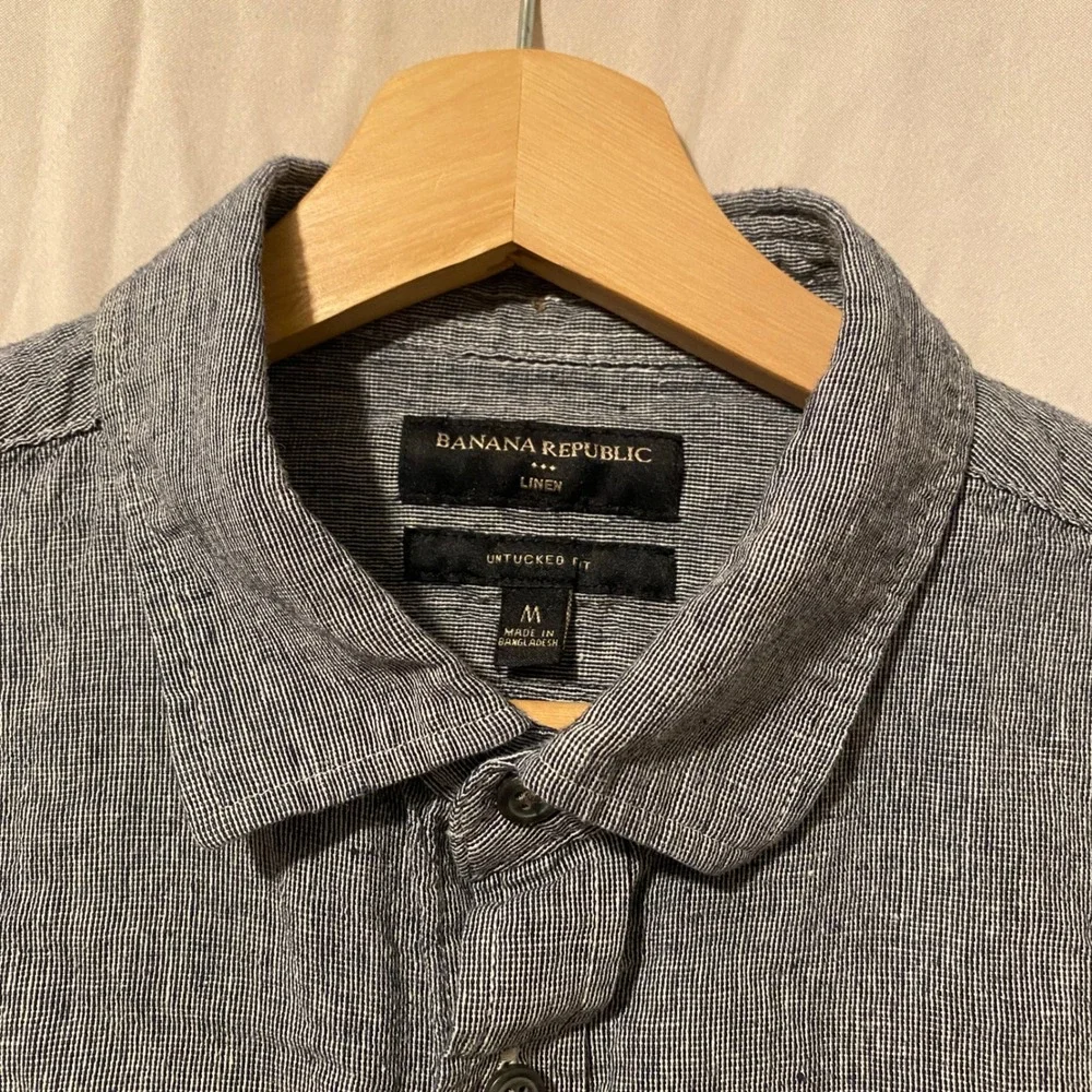 Banana Republic Mens Untucked Fit Linen Button Down Shirt Blue Micro Stripe M